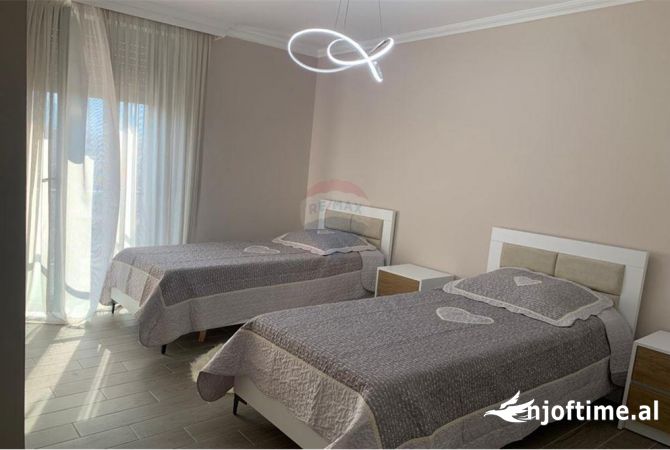 Shtepi me qera Apartament ne Tirane, 2+1, Mobilimi E mobiluar, Pagesa 750  Euro.