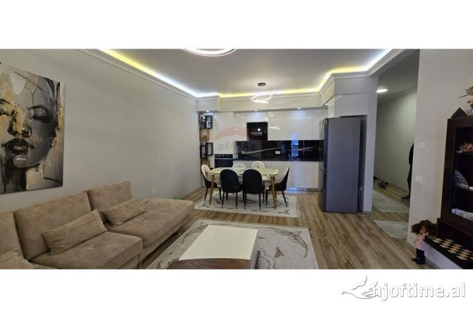 Shtepi ne shitje 3+1 ne Tirane - 260,000 Euro