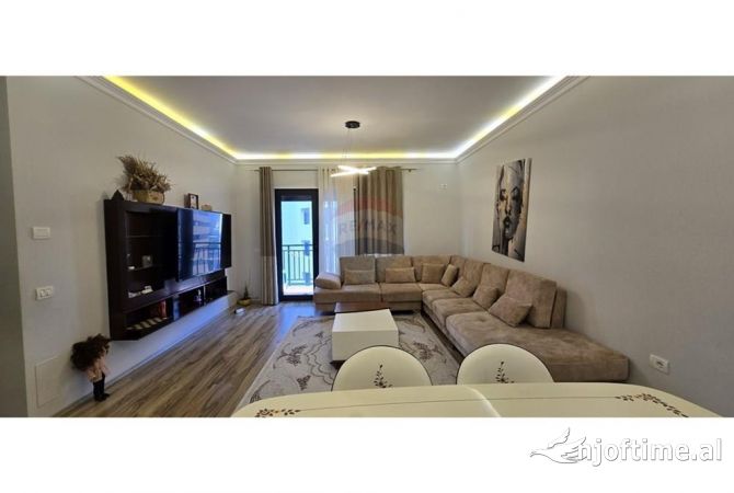 Shtepi ne shitje 3+1 ne Tirane - 260,000 Euro