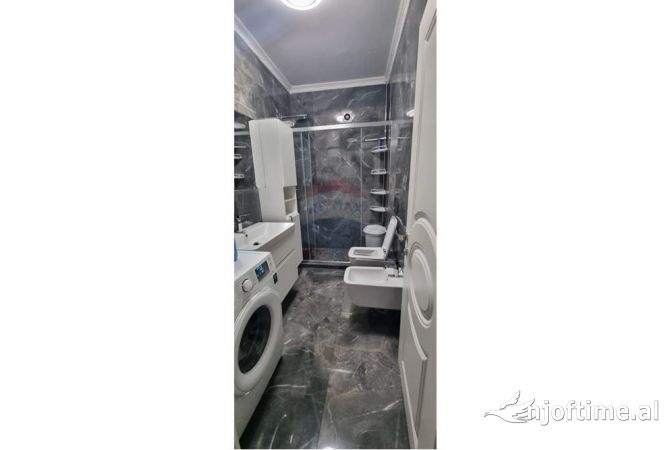 Shtepi ne shitje Apartament ne Tirane, 2+1, Mobilimi E mobiluar, Pagesa 170,000  Euro.