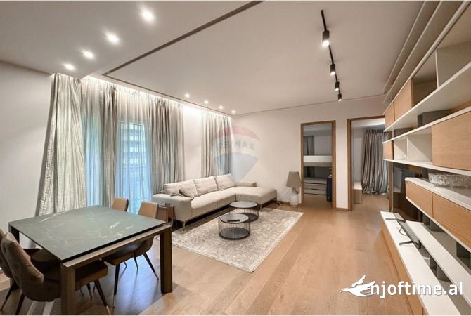Shtepi me qera 2+1 ne Tirane - 1,800 Euro