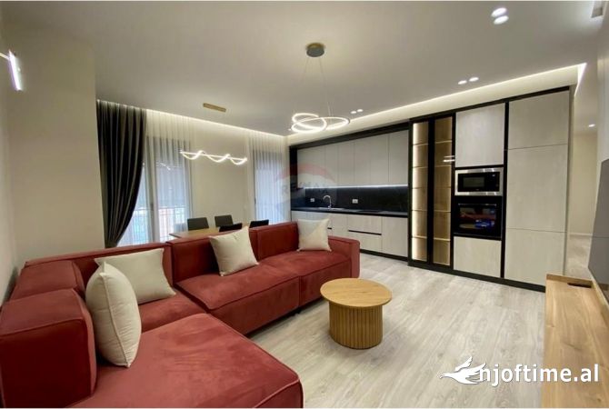 Shtepi me qera 2+1 ne Tirane - 1,300 Euro