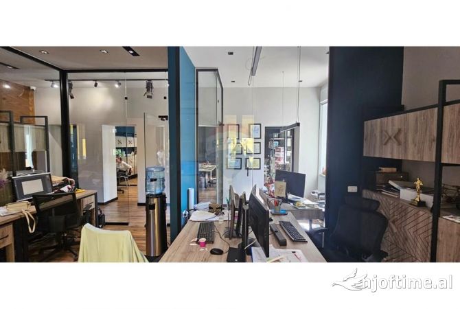 Ambient biznesi me qera 3+1 ne Tirane - 1,700 Euro