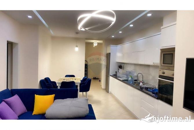 Shtepi ne shitje 4+1 ne Tirane - 235,000 Euro
