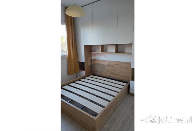 Shtepi me qera Apartament ne Tirane, 2+1, Mobilimi E mobiluar, Pagesa 550  Euro.