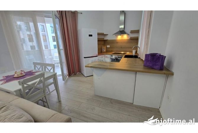 Shtepi me qera 2+1 ne Tirane - 550 Euro