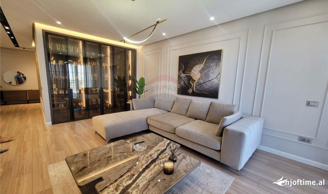 Shtepi ne shitje Apartament ne Tirane, 2+1, Mobilimi E mobiluar, Pagesa 290,000  Euro.