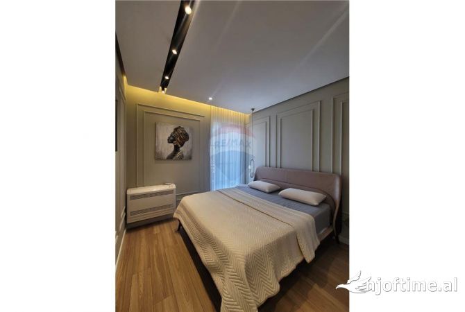 Shtepi ne shitje Apartament ne Tirane, 2+1, Mobilimi E mobiluar, Pagesa 290,000  Euro.