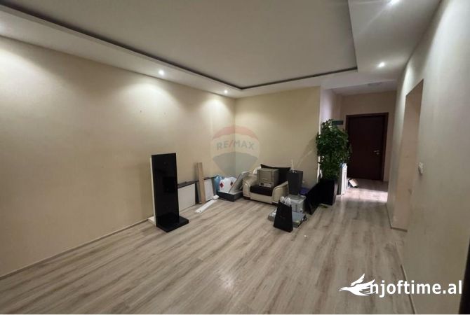Shtepi ne shitje 2+1 ne Tirane - 350,000 Euro