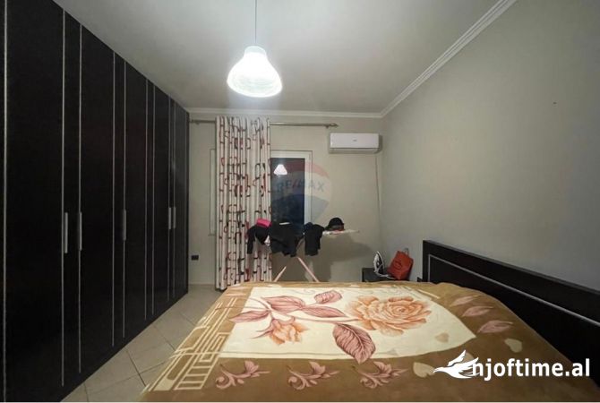 Shtepi me qera 2+1 ne Tirane - 650 Euro