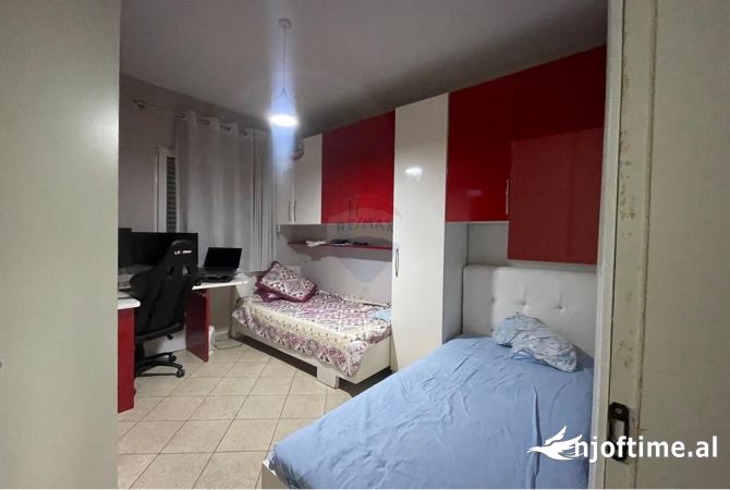 Shtepi me qera Apartament ne Tirane, 2+1, Mobilimi E mobiluar, Pagesa 650  Euro.
