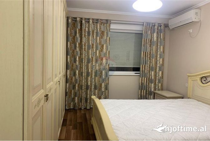 Shtepi me qera 3+1 ne Tirane - 800 Euro
