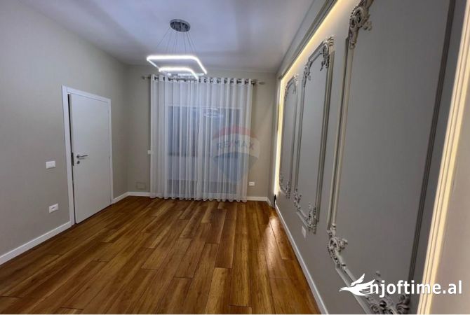 Shtepi ne shitje 1+1 ne Tirane - 135,000 Euro