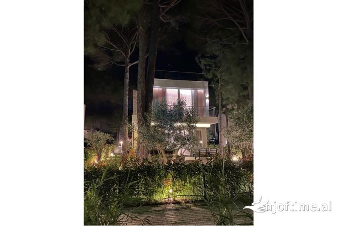 Shtepi ne shitje 3+1 ne Durres - 870,000 Euro