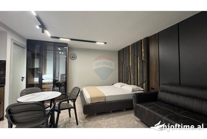 Shtepi ne shitje Apartament ne Tirane, Garsoniere, Mobilimi E mobiluar, Pagesa 152,000  Euro.