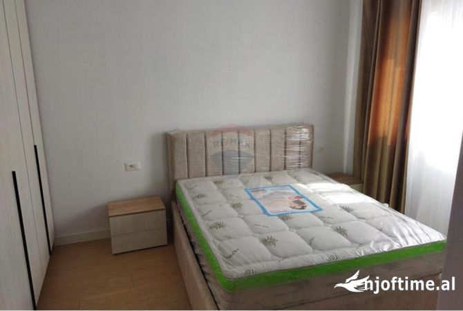 Shtepi me qera 2+1 ne Tirane - 700 Euro