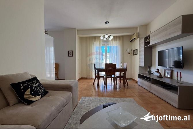 Shtepi me qera 1+1 ne Tirane - 750 Euro