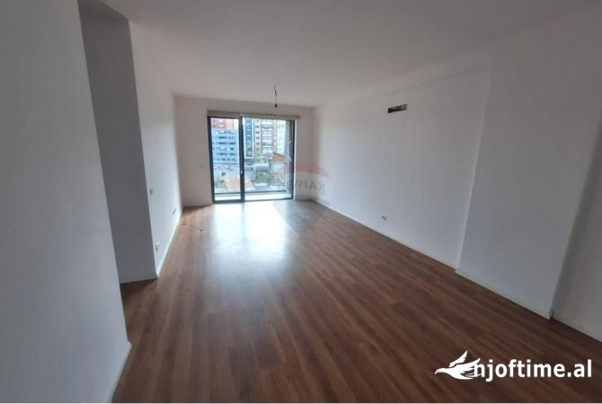 Ambient biznesi me qera 3+1 ne Tirane - 500 Euro