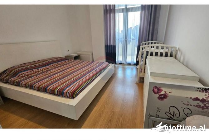 Shtepi me qera 1+1 ne Tirane - 400 Euro
