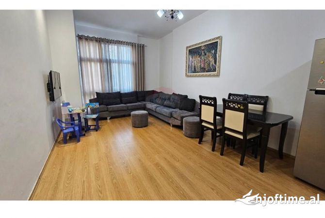 Shtepi me qera 1+1 ne Tirane - 400 Euro