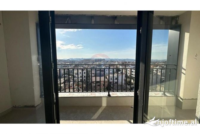 Shtepi ne shitje Apartament ne Tirane, 1+1, Mobilimi Bosh, pa mobiluar, Pagesa 125,000  Euro.