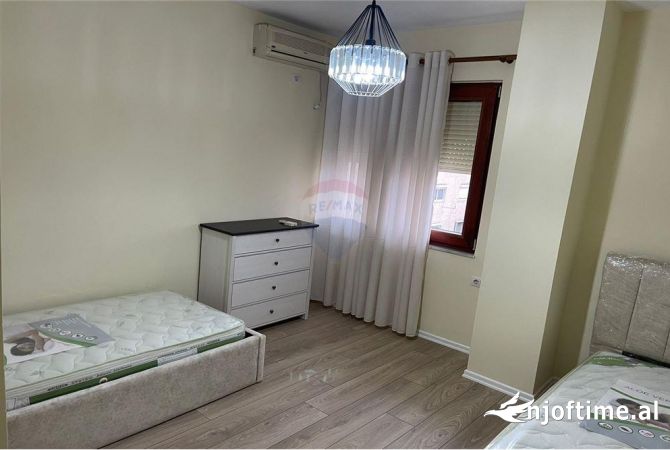 Shtepi me qera 2+1 ne Tirane - 800 Euro