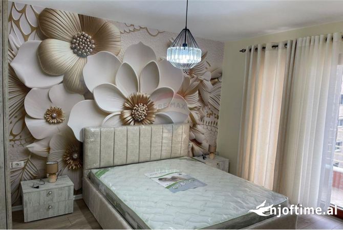 Shtepi me qera Apartament ne Tirane, 2+1, Mobilimi E mobiluar, Pagesa 800  Euro.