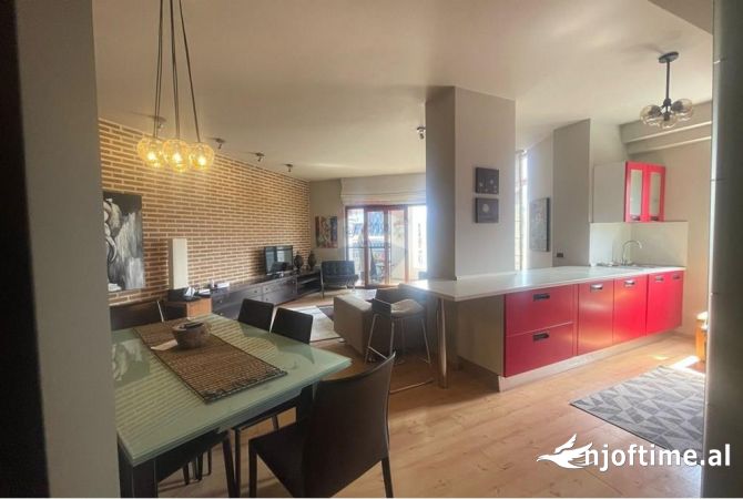 Shtepi me qera 2+1 ne Tirane - 1,500 Euro
