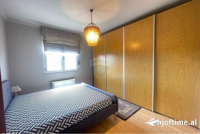 Shtepi me qera 2+1 ne Tirane - 1,500 Euro