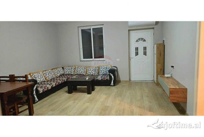 Shtepi me qera 2+1 ne Tirane - 380 Euro