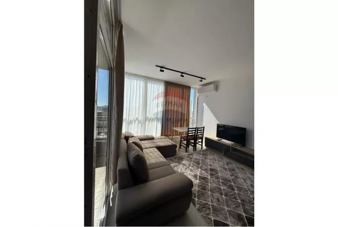 Shtepi me qera 1+1 ne Tirane - 450 Euro