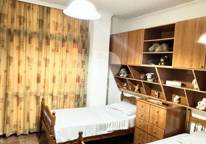 Shtepi me qera Apartament ne Tirane, 2+1, Mobilimi E mobiluar, Pagesa 600  Euro.