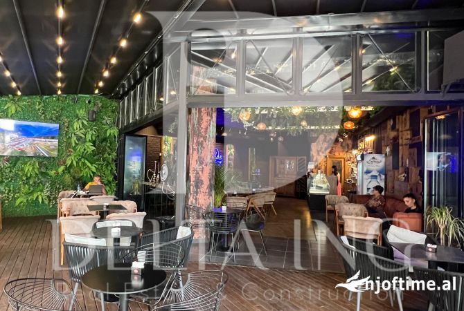 Ambient biznesi me qera 2+1 ne Tirane - 2,500 Euro