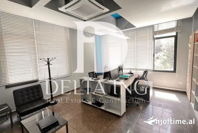 Ambient biznesi me qera 3+1 ne Tirane - 900 Euro
