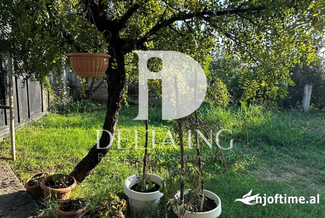 Shtepi me qera Shtepi Private ne Tirane, 2+1, Mobilimi E mobiluar, Pagesa 850  Euro.