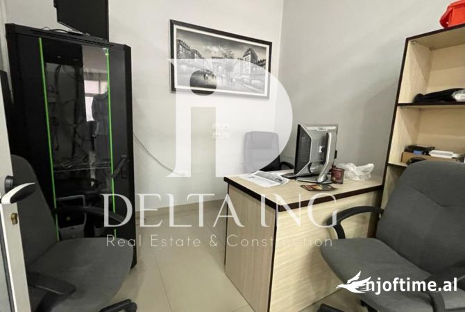 Ambient biznesi me qera 3+1 ne Tirane - 1,000 Euro
