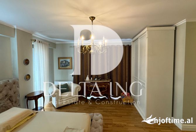 Shtepi ne shitje Apartament ne Tirane, 4+1, Mobilimi E mobiluar, Pagesa 750,000  Euro.