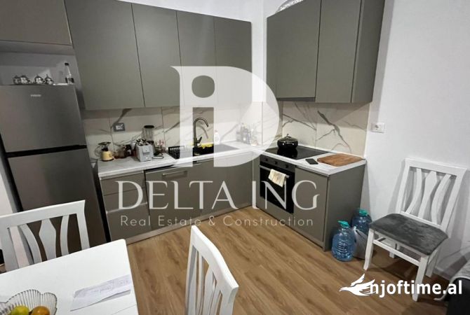 Shtepi ne shitje Apartament ne Tirane, 1+1, Mobilimi E mobiluar, Pagesa 80,000  Euro.