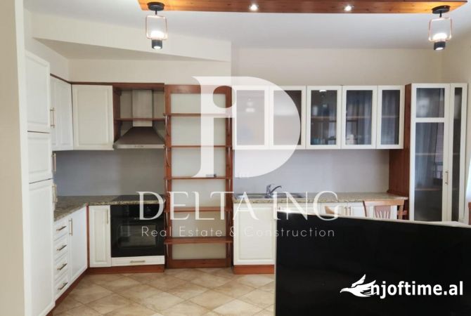 Shtepi me qera 2+1 ne Tirane - 1,200 Euro