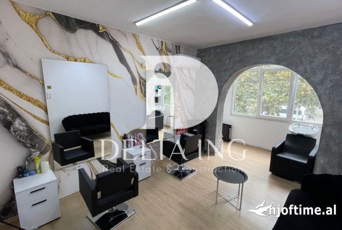 Ambient biznesi me qera 3+1 ne Tirane - 750 Euro