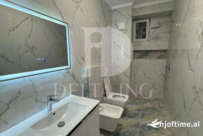 Shtepi ne shitje Apartament ne Tirane, 1+1, Mobilimi Bosh, pa mobiluar, Pagesa 119,000  Euro.