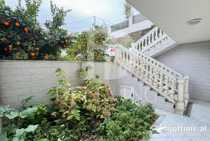 Shtepi me qera 2+1 ne Tirane - 400 Euro