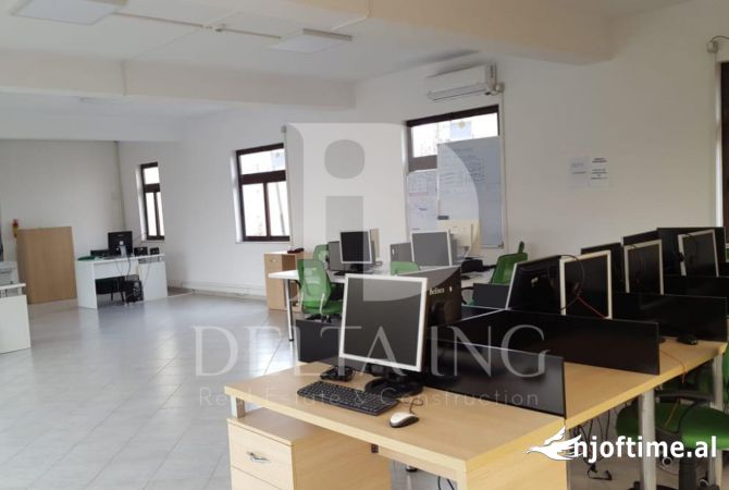 Jepet me qera ambient komercial ne Laprake