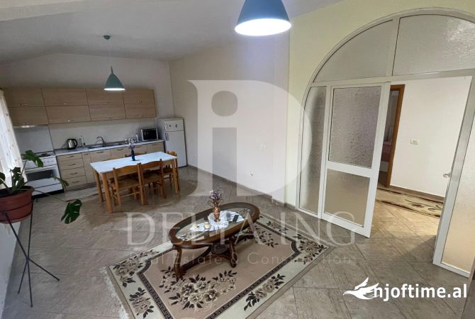Shtepi me qera 3+1 ne Tirane - 750 Euro