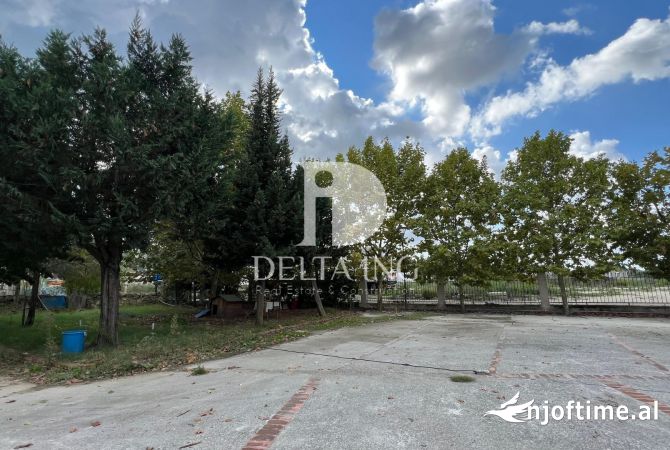 Ambient biznesi me qera 4+1 ne Tirane - 2,000 Euro