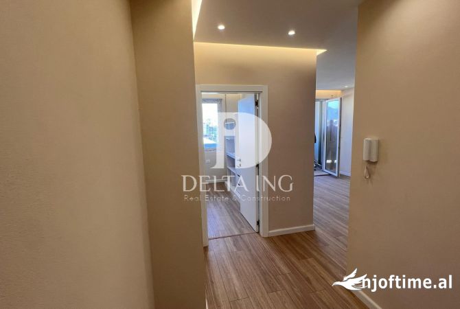 Shtepi ne shitje Apartament ne Tirane, 2+1, Mobilimi Bosh, pa mobiluar, Pagesa 165,000  Euro.