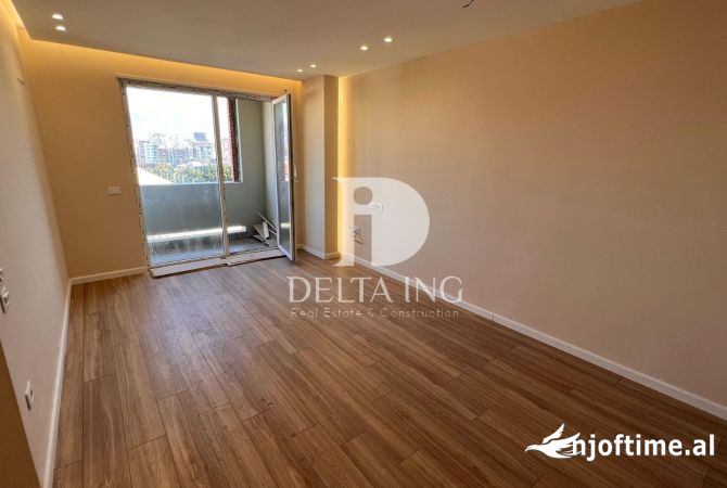 Shtepi ne shitje Apartament ne Tirane, 2+1, Mobilimi Bosh, pa mobiluar, Pagesa 165,000  Euro.