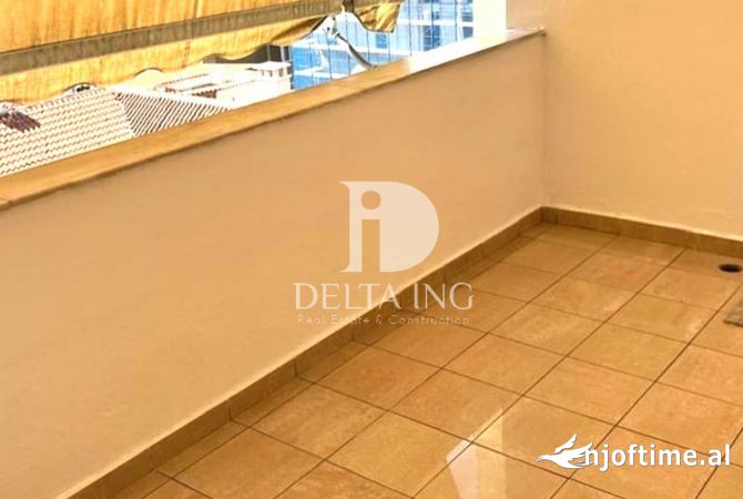 Ambient per Zyre me Qira ne Bllok