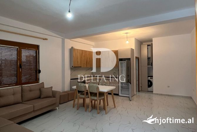 Shtepi me qera Shtepi Private ne Tirane, 2+1, Mobilimi E mobiluar, Pagesa 550  Euro.