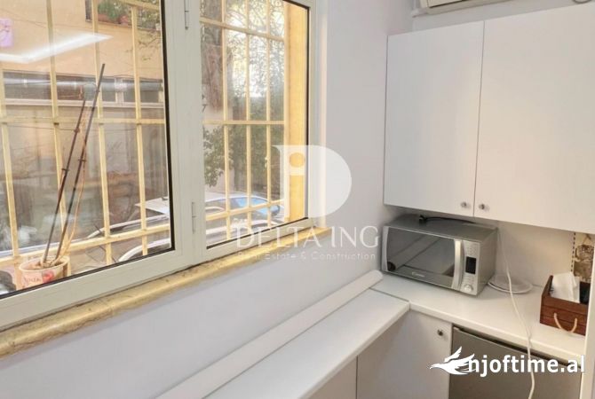 Ambient biznesi me qera 3+1 ne Tirane - 600 Euro